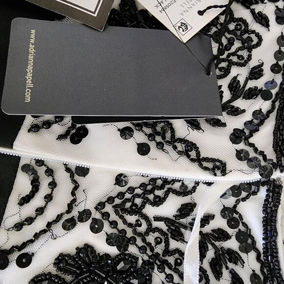 ADRIANNA PAPELL HAND-BEADED COCKTAIL DRESS - Size 6 - Picture 9 of 9